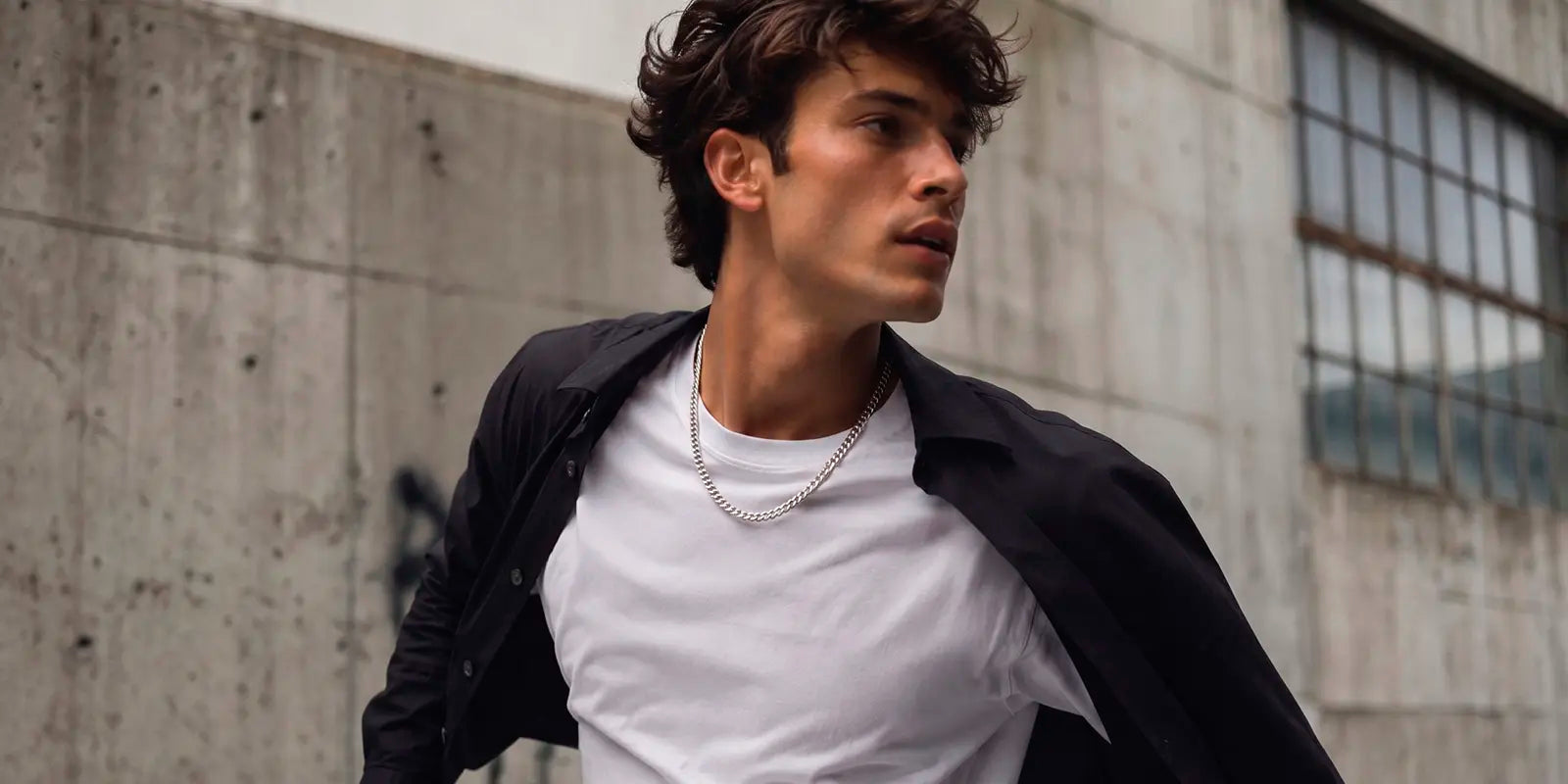 Ragazzo che indossa Collana Cubana in Argento 925