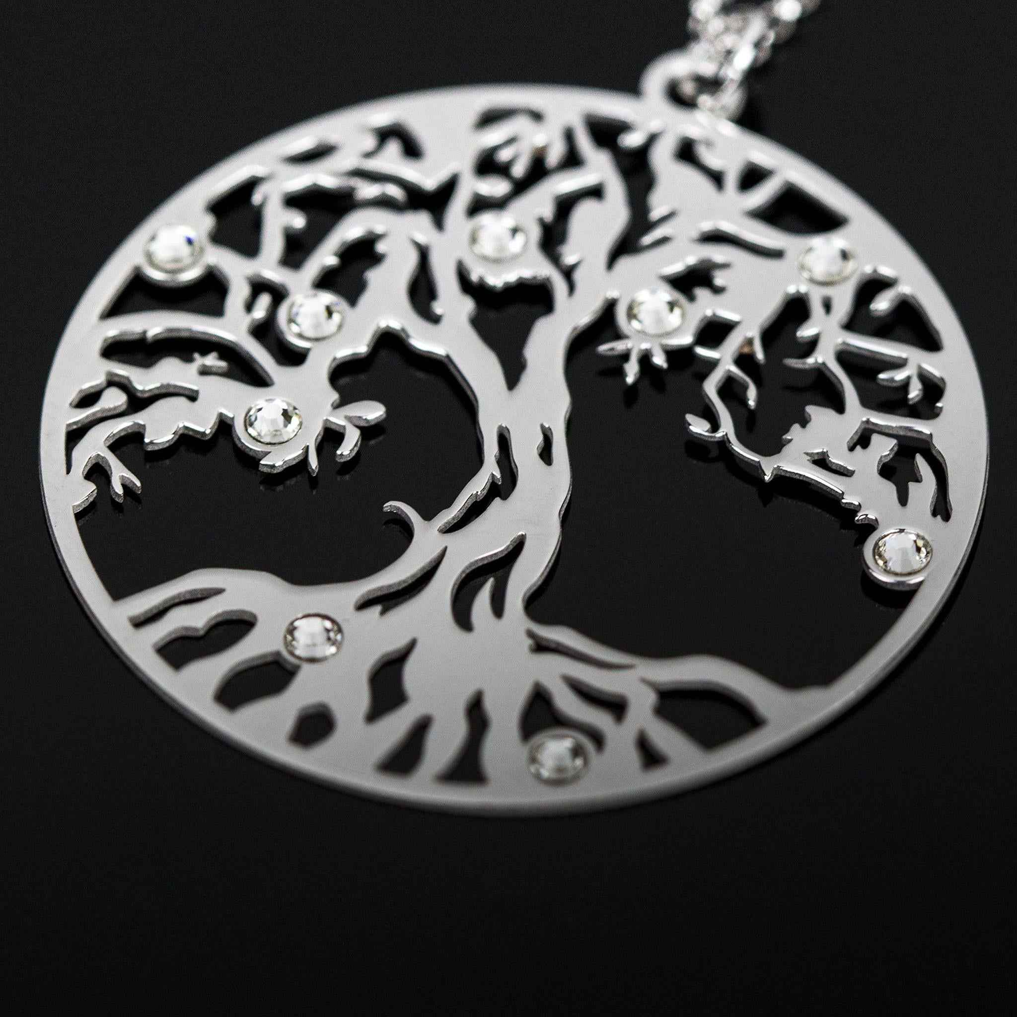 Collana con Albero della Vita Realizzazione di sé e Cristalli Swarow – Aka Gioielli Collana con Albero della Vita Realizzazione di sé e Cristalli Swarow – Aka Gioielli